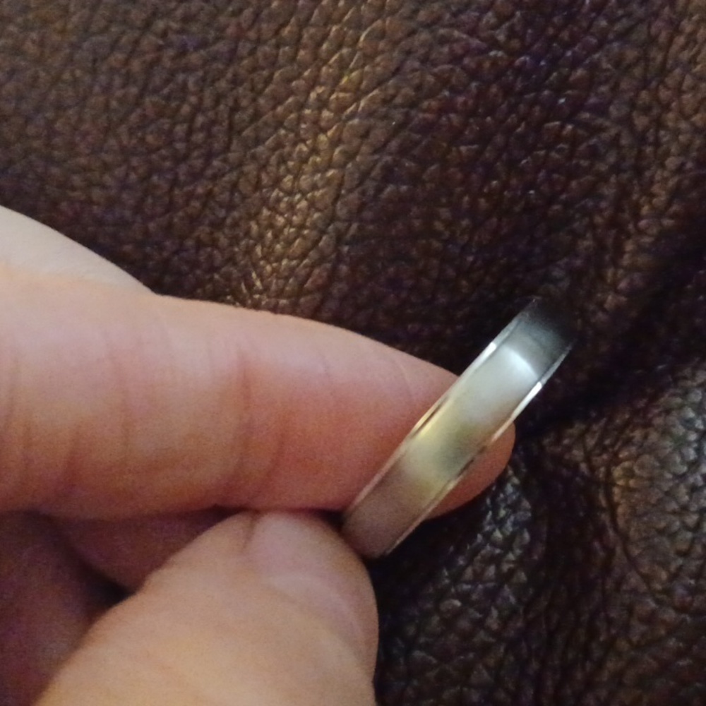 NWOT - Stainless Steel 316L Brushed Finish Convex Center Wedding Band - Size 11 - Picture 5 of 6